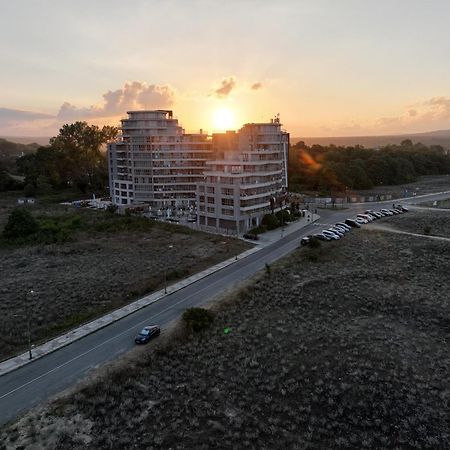 Allure Beach Resort Aparthotel Primorsko Buitenkant foto