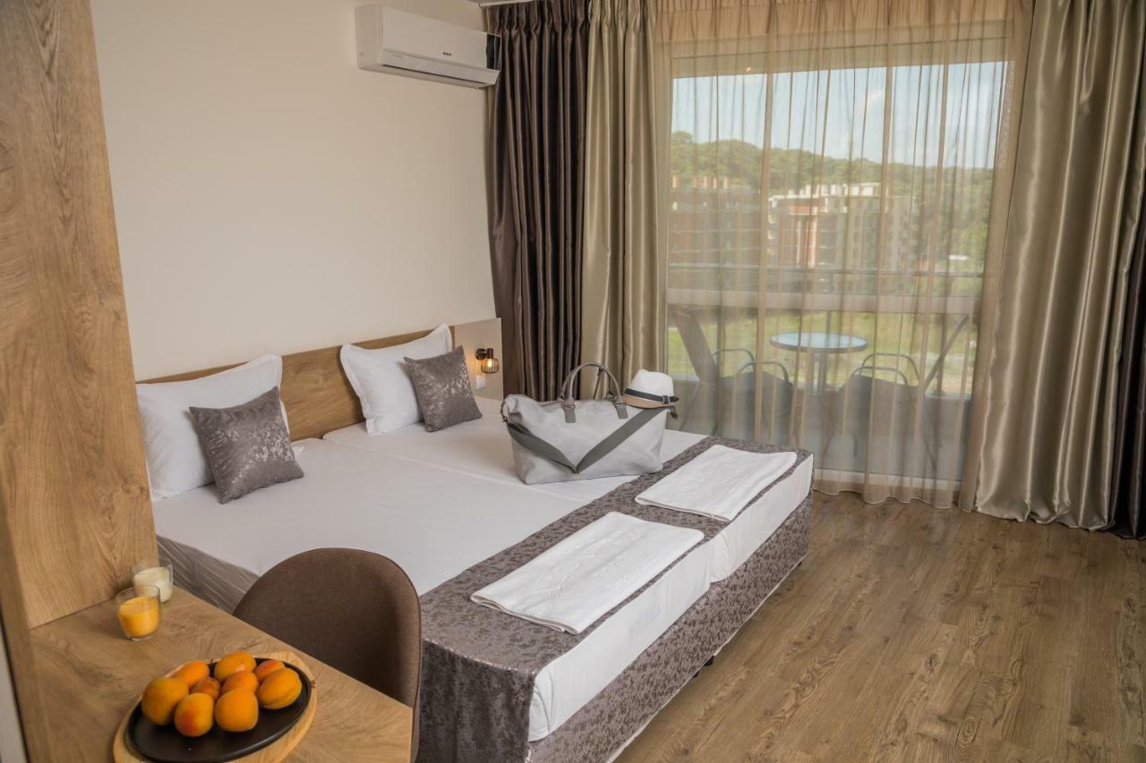 Allure Beach Resort Aparthotel Primorsko Buitenkant foto