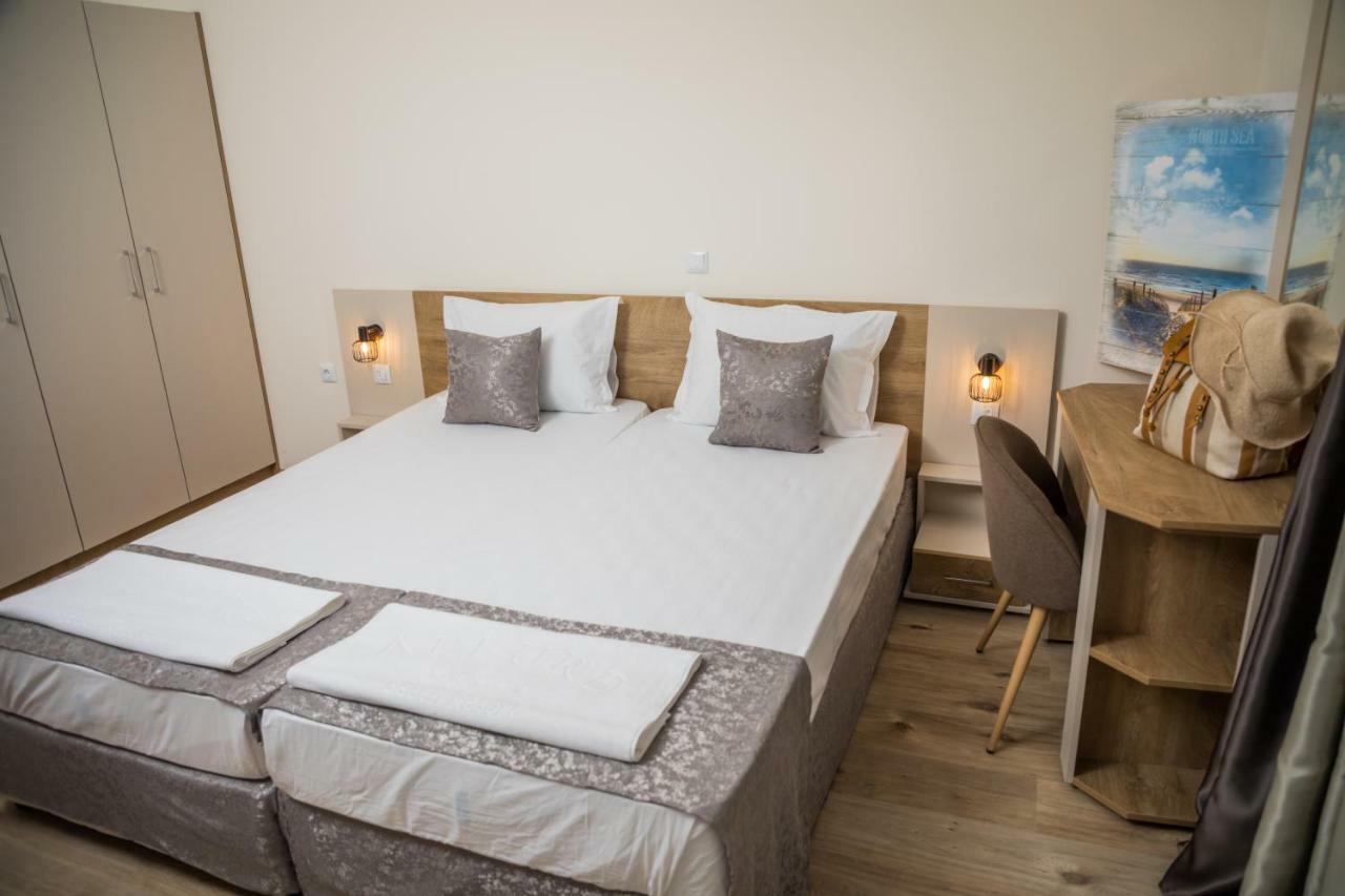 Allure Beach Resort Aparthotel Primorsko Buitenkant foto