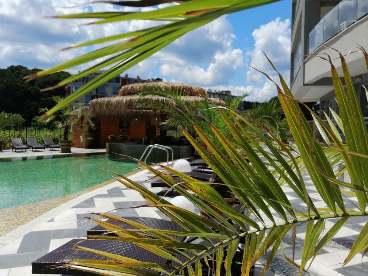 Allure Beach Resort Aparthotel Primorsko Buitenkant foto