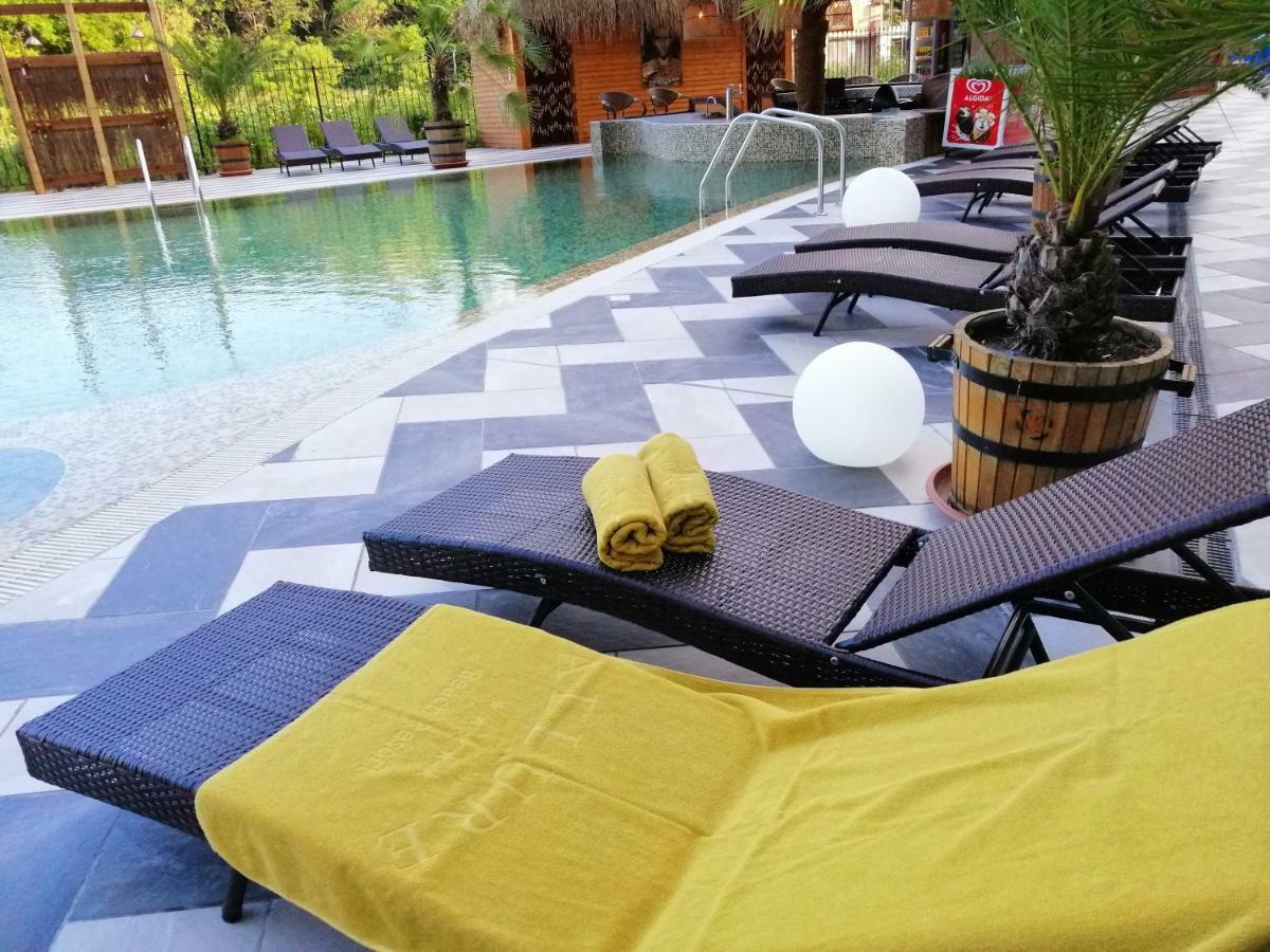 Allure Beach Resort Aparthotel Primorsko Buitenkant foto