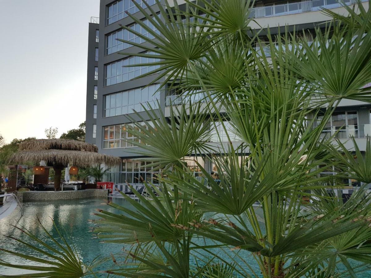 Allure Beach Resort Aparthotel Primorsko Buitenkant foto