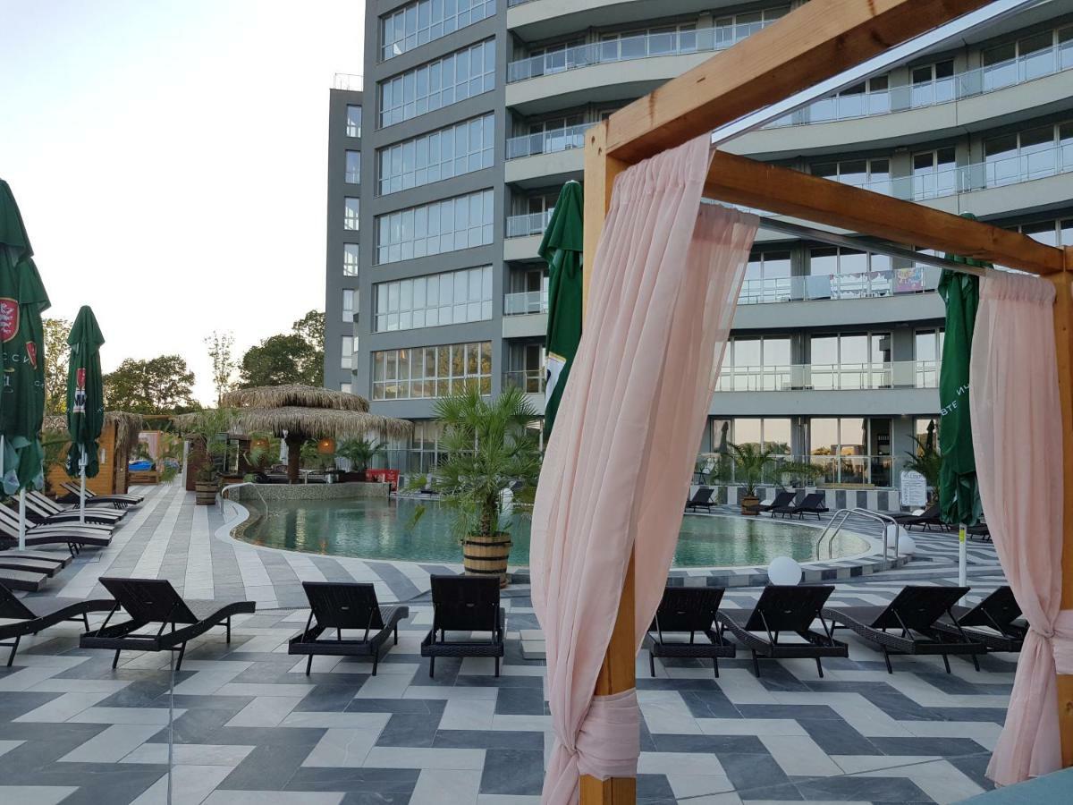 Allure Beach Resort Aparthotel Primorsko Buitenkant foto